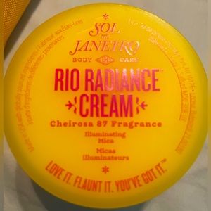 Brand New Never used Rio Radiance Cream and Sol De Janeiro Makeup Bag lot